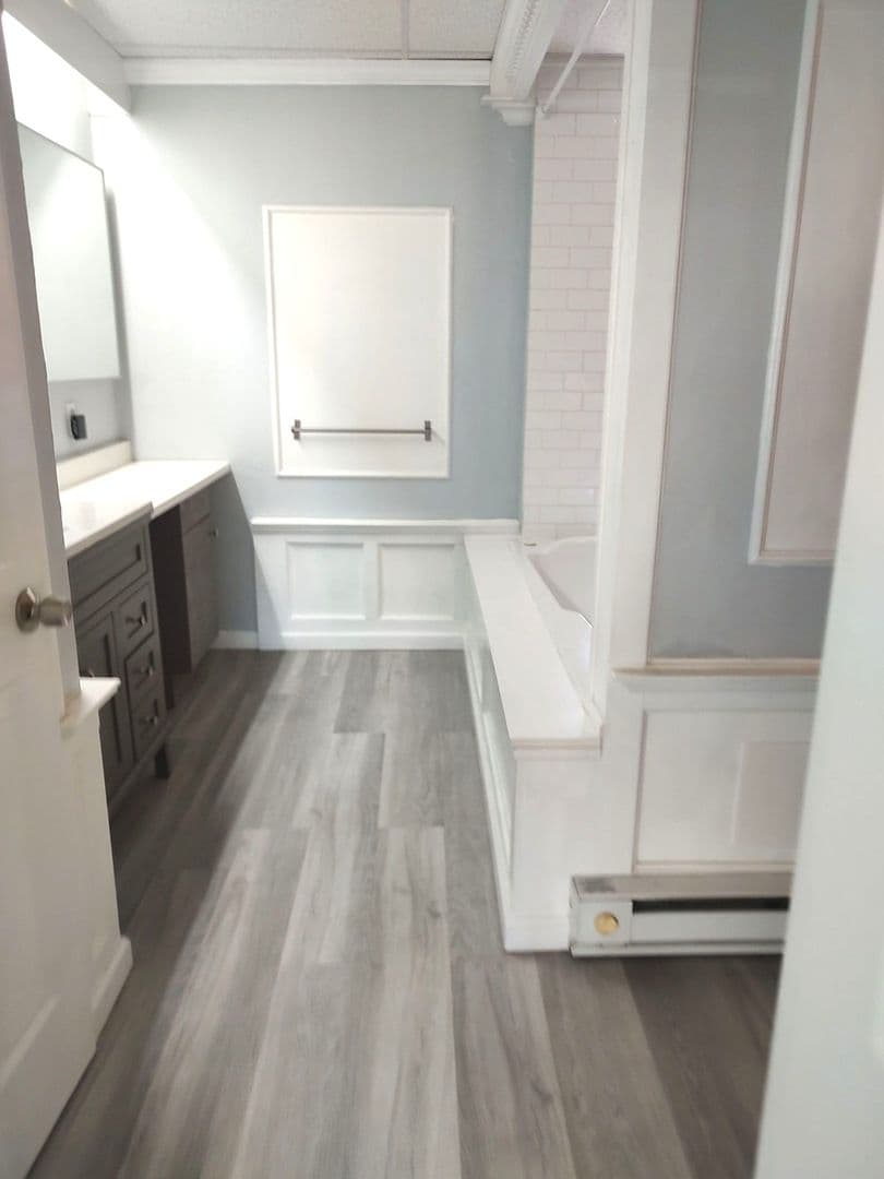 Philadelphia Apartment: 1003 S 13th St