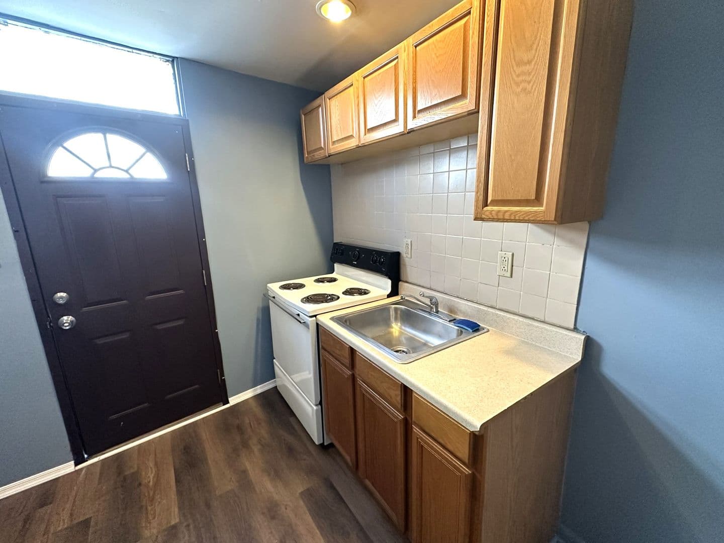 Philadelphia Apartment: 2542 E Ann St