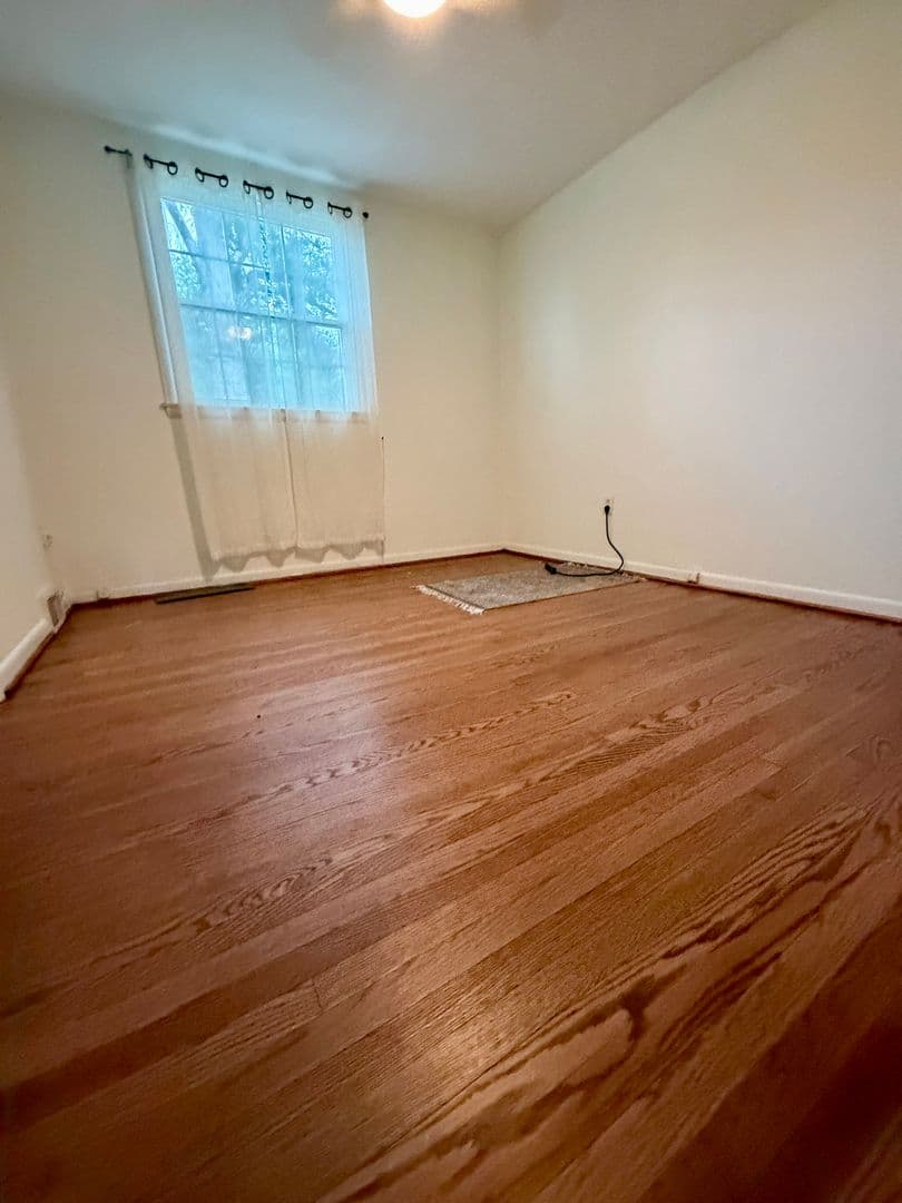 Glenside House: 300 Winding Way