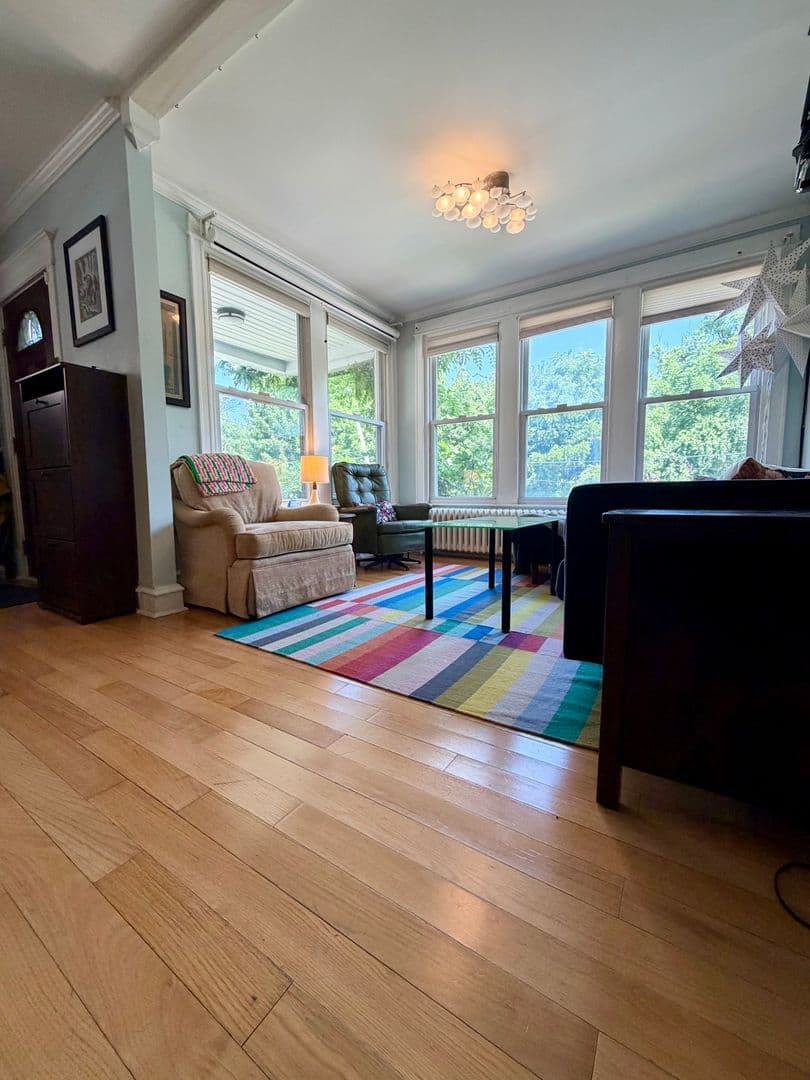 Upper Darby Townhome: 216 Glencoe Rd