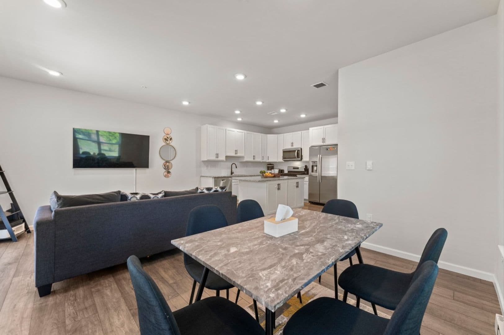 Norristown House: 230 Honey Ln