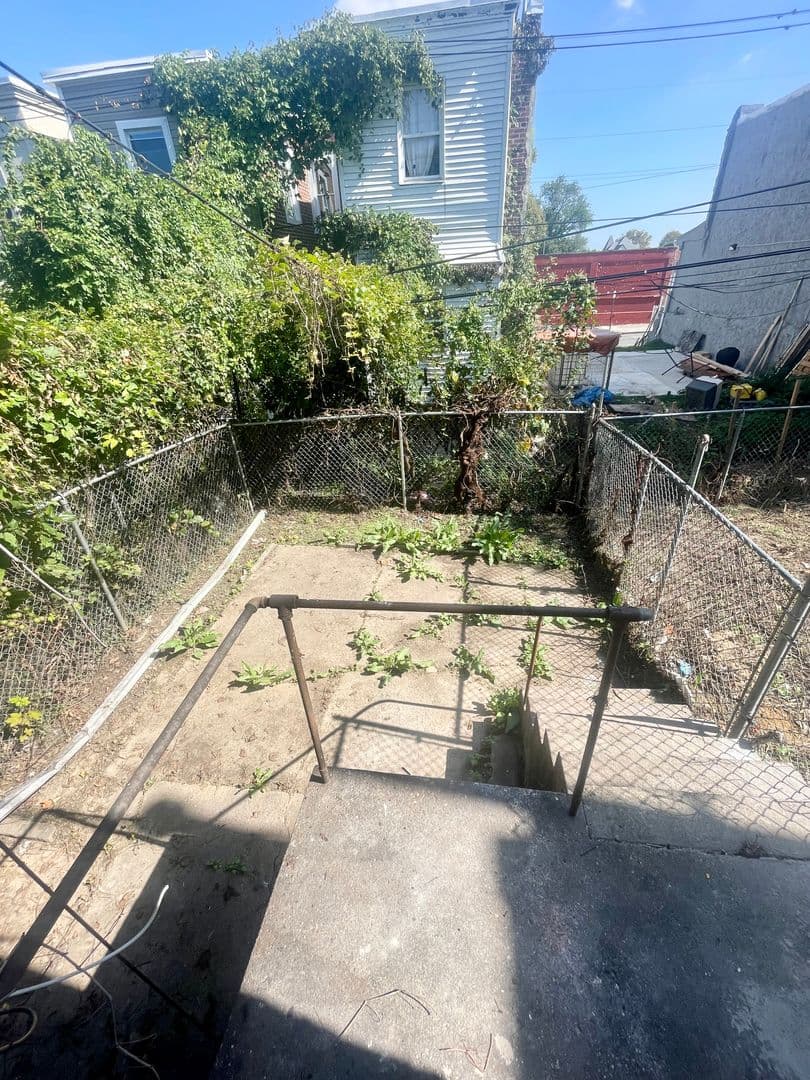 Philadelphia Townhome: 5029 N Franklin St