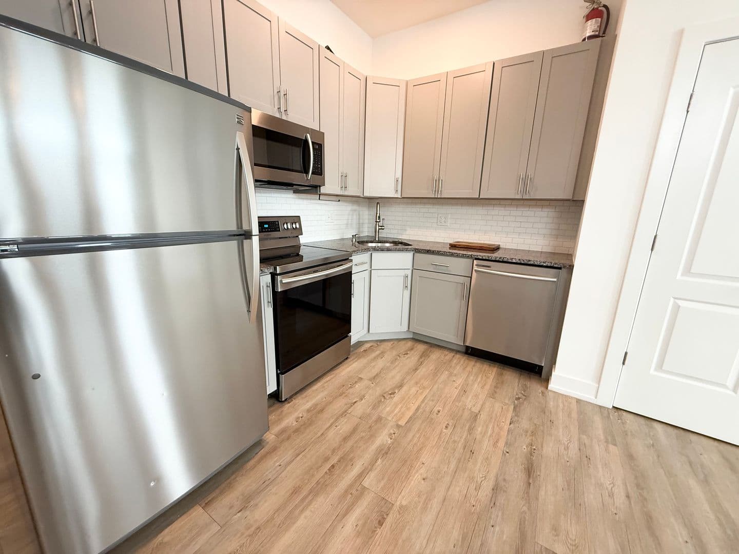 Norristown Apartment: 221 W Main St