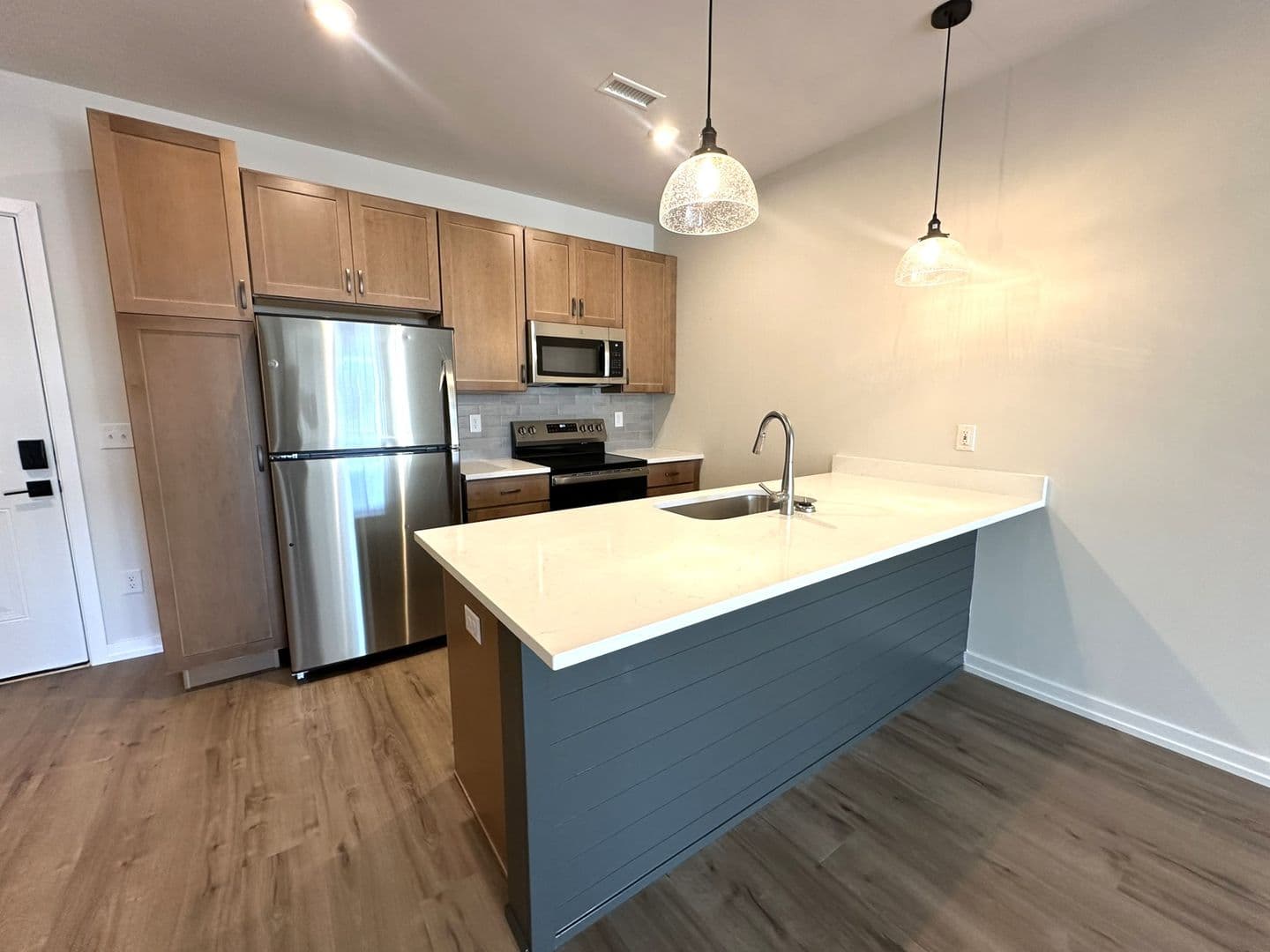 Chalfont Apartment: 409 W Butler Ave