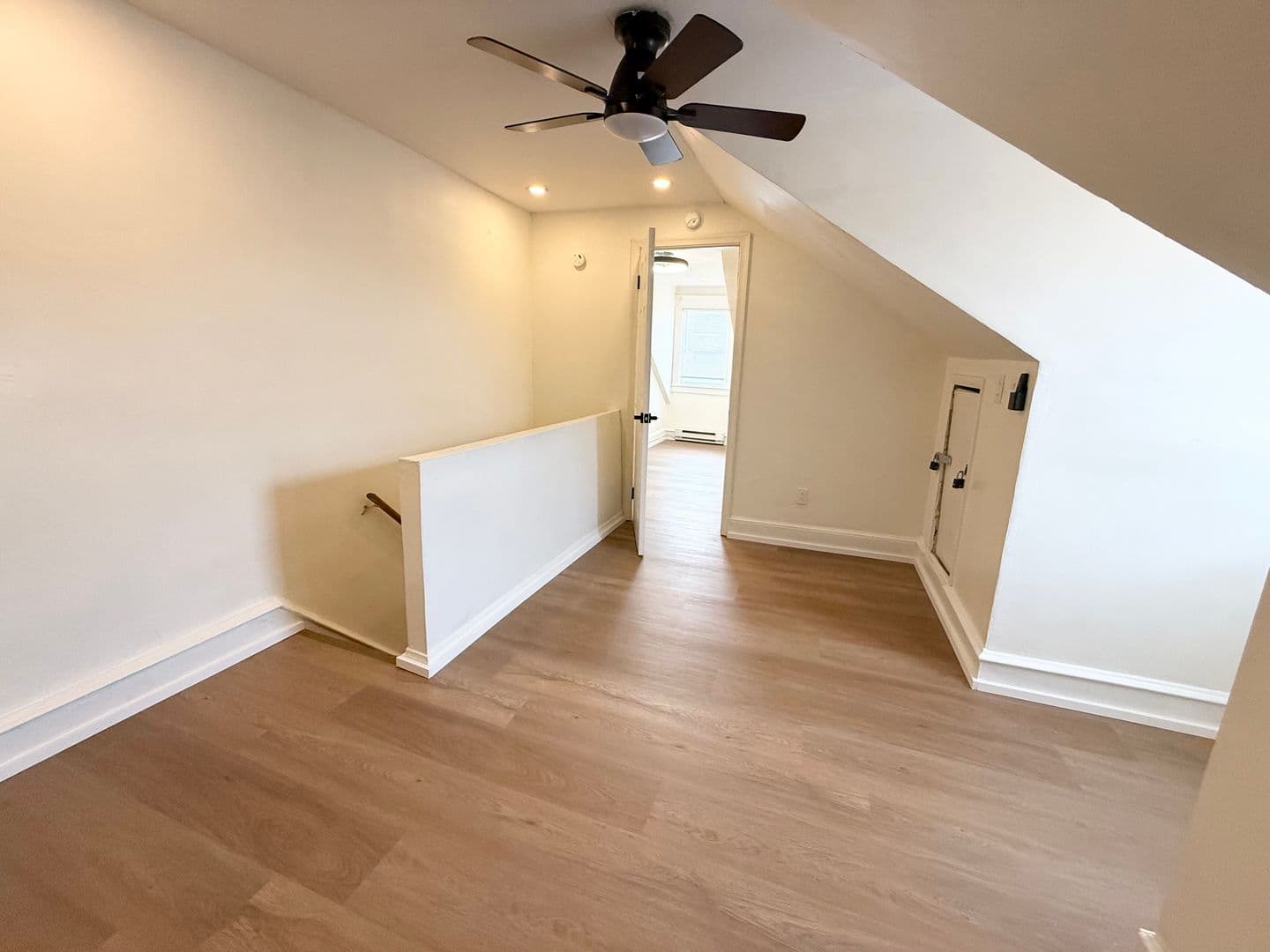 East Lansdowne Condo: 171 Lewis Ave - Unit B