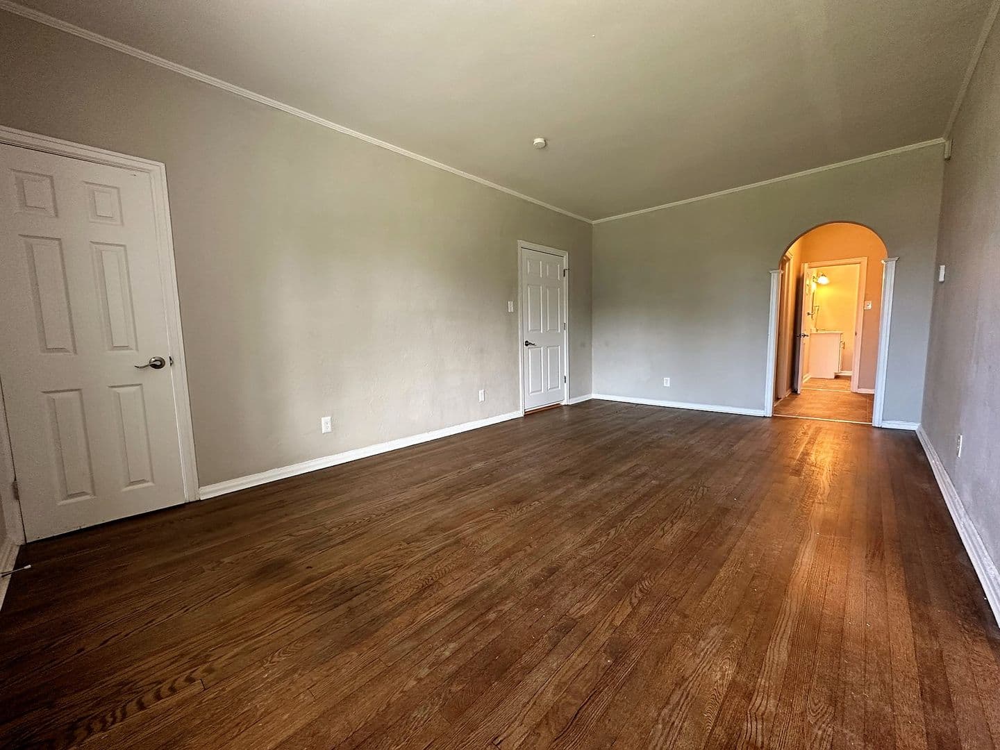 Philadelphia Apartment: 4927 Wynnefield Ave