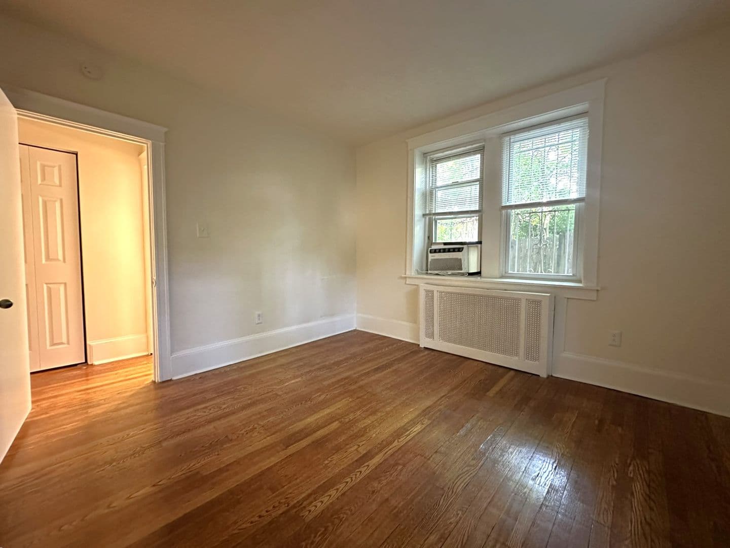 Philadelphia Apartment: 2809 W Queen Ln
