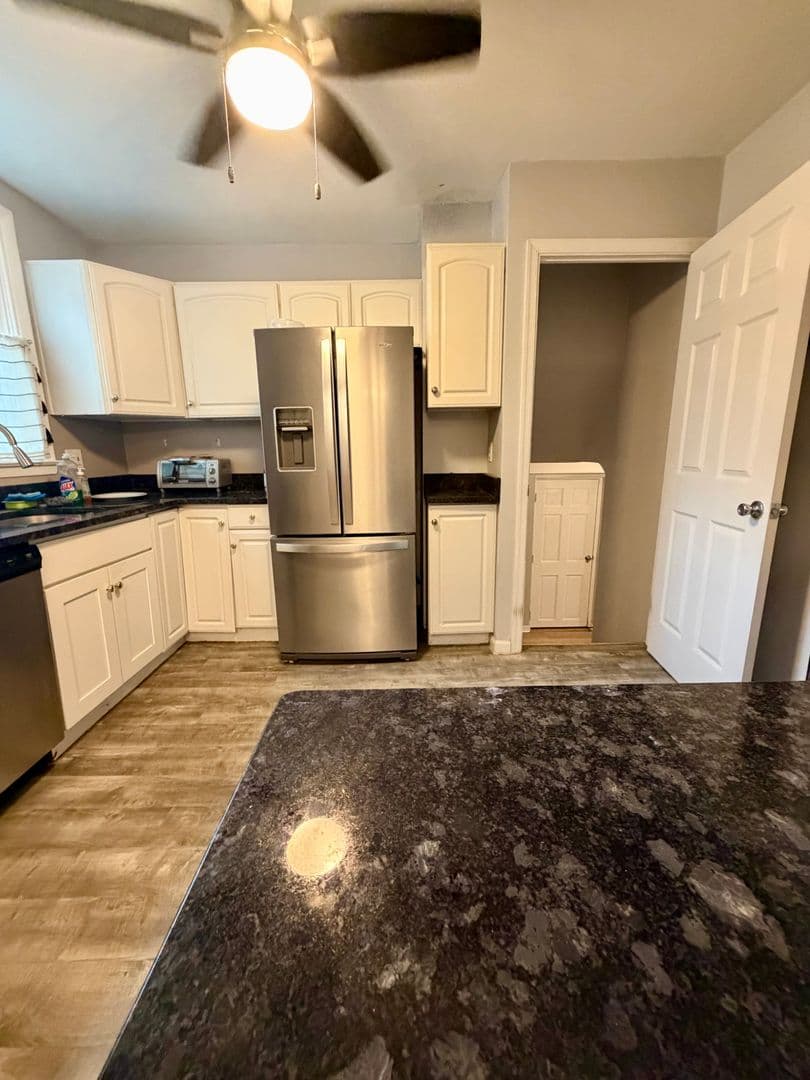Glenside House: 300 Winding Way
