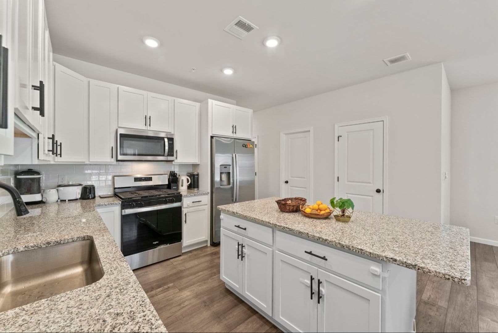 Norristown House: 230 Honey Ln