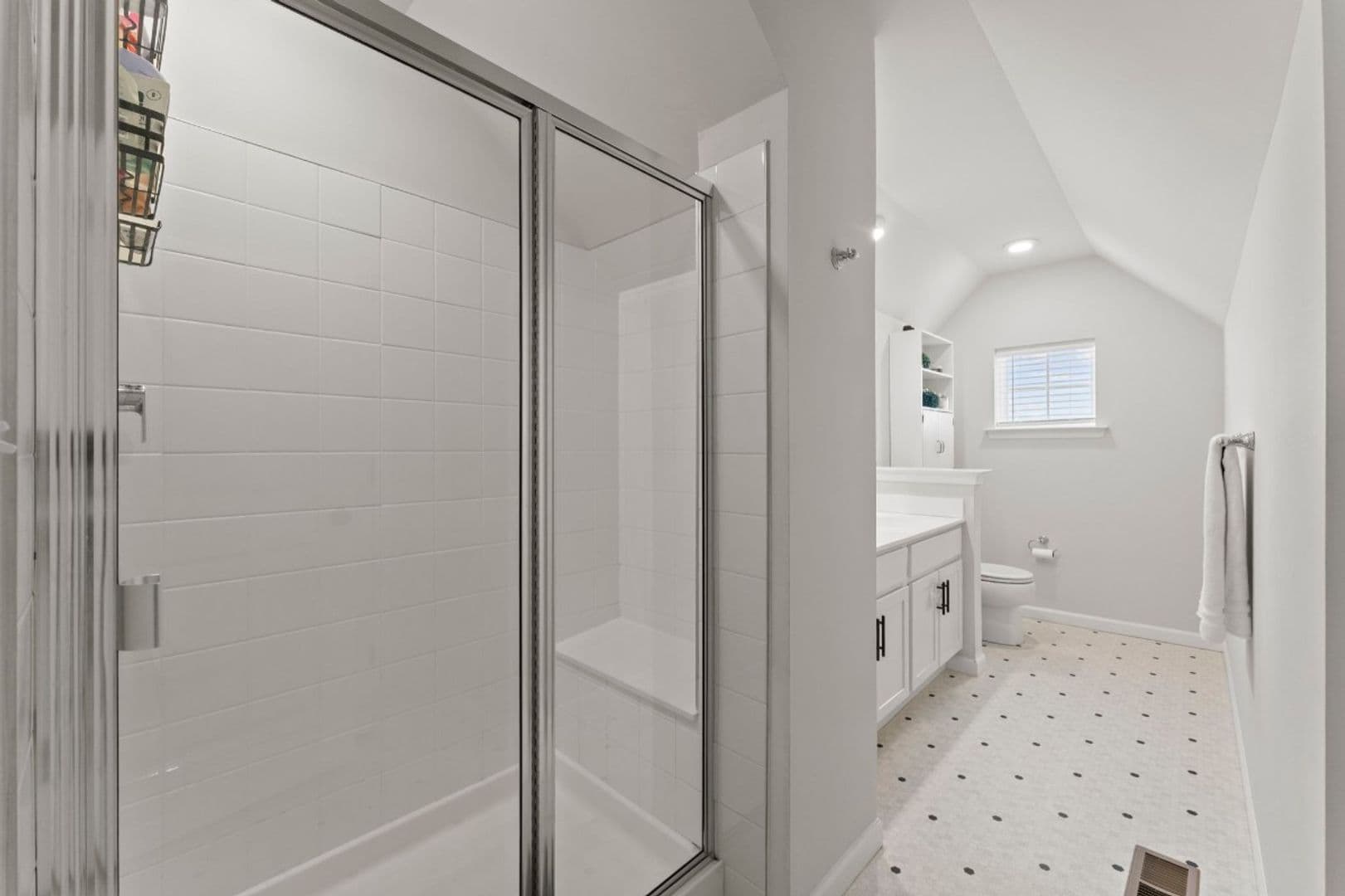 Norristown House: 230 Honey Ln