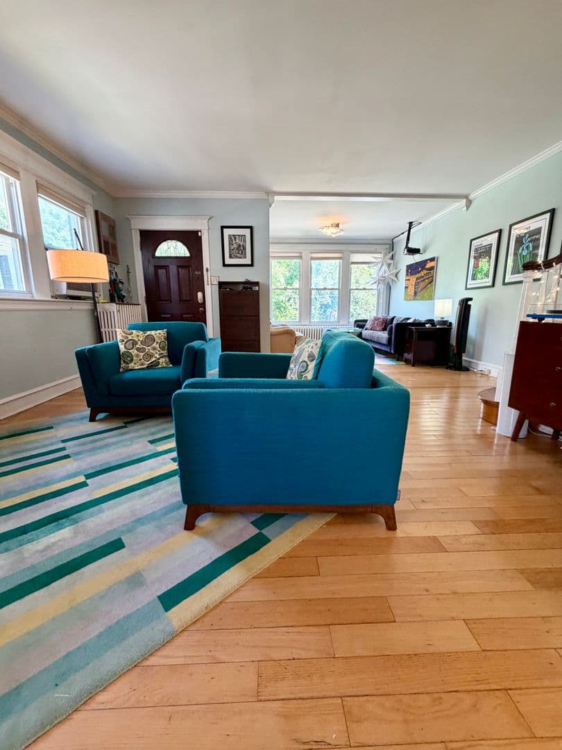 Upper Darby Townhome: 216 Glencoe Rd