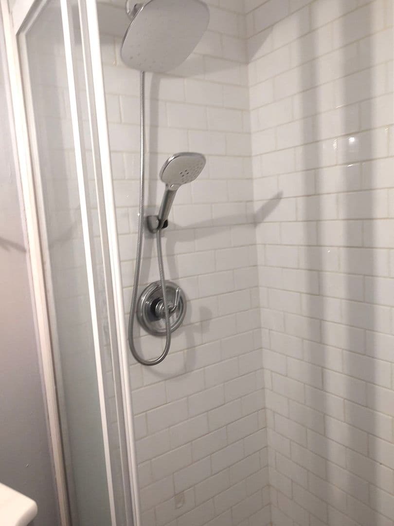 Philadelphia Apartment: 1003 S 13th St