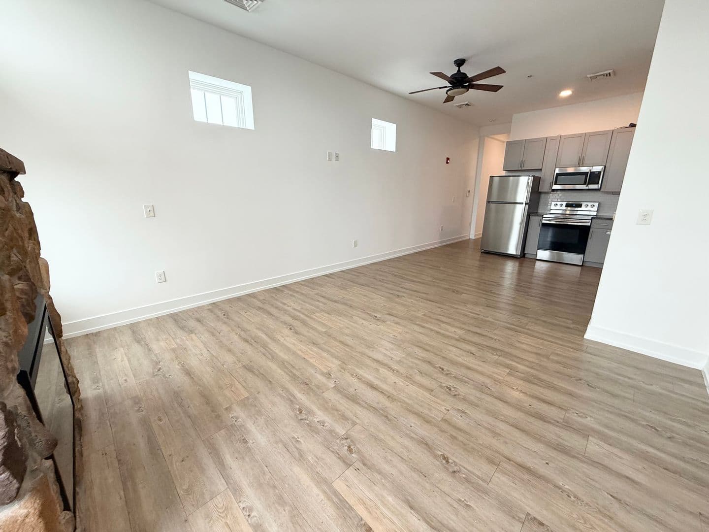 Norristown Apartment: 221 W Main St
