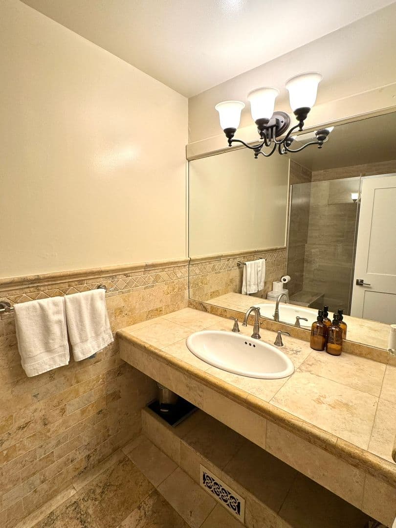 Philadelphia Townhome: 834 N Newkirk St