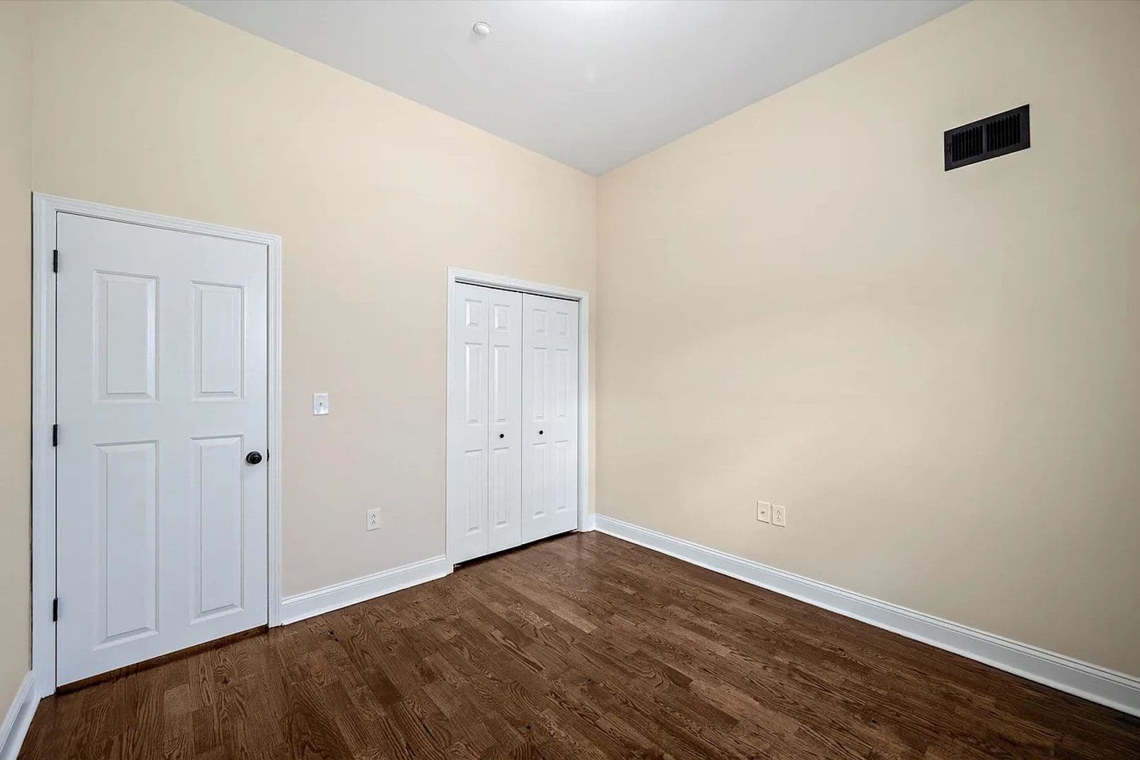 Philadelphia Apartment: 1315 N 19th St