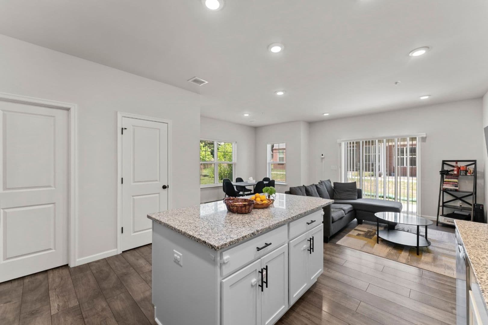 Norristown House: 230 Honey Ln