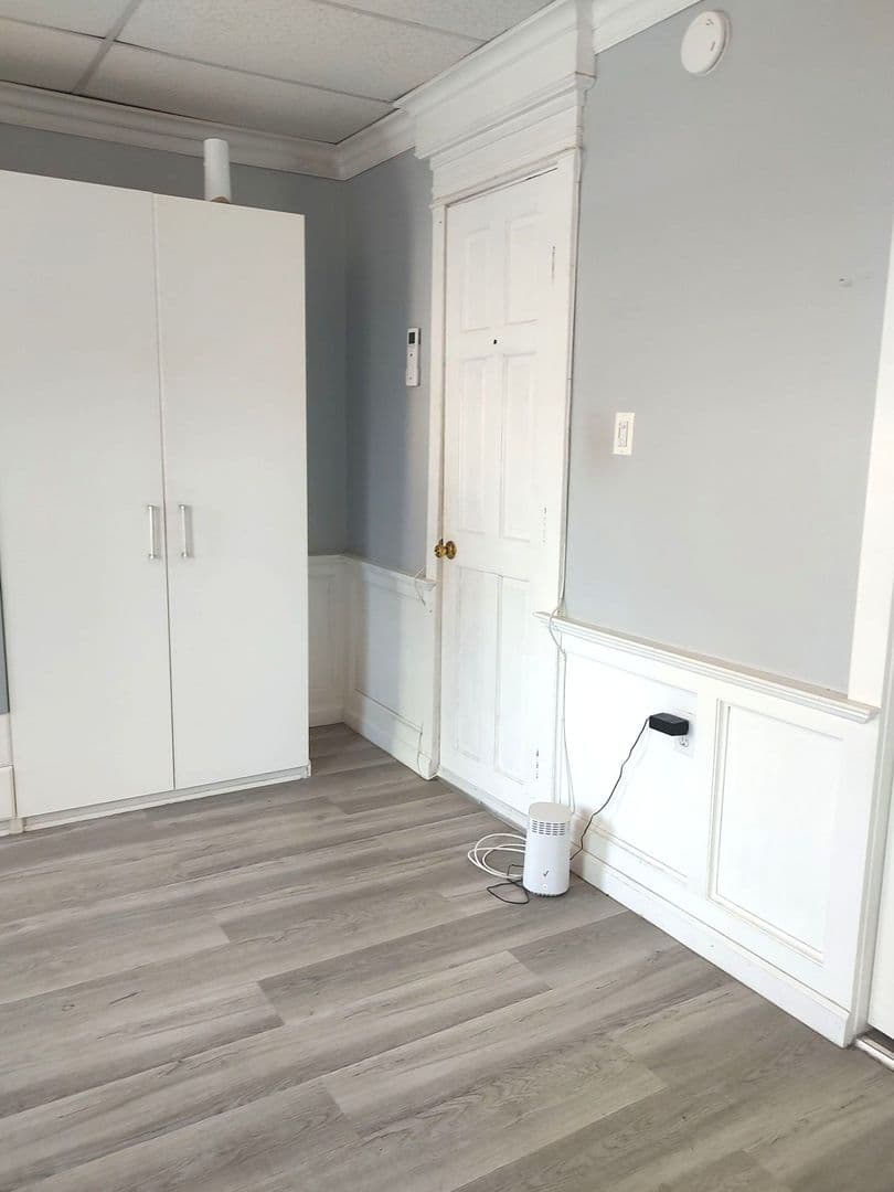 Philadelphia Apartment: 1003 S 13th St