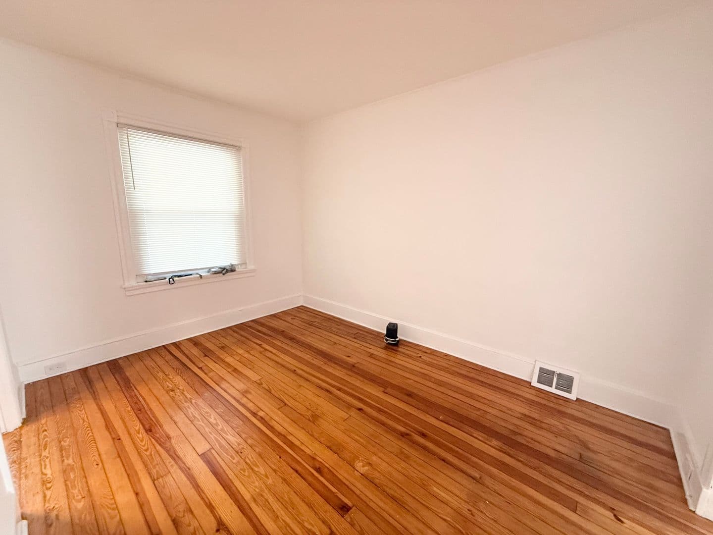 Collingdale Townhome: 242 Pusey Ave