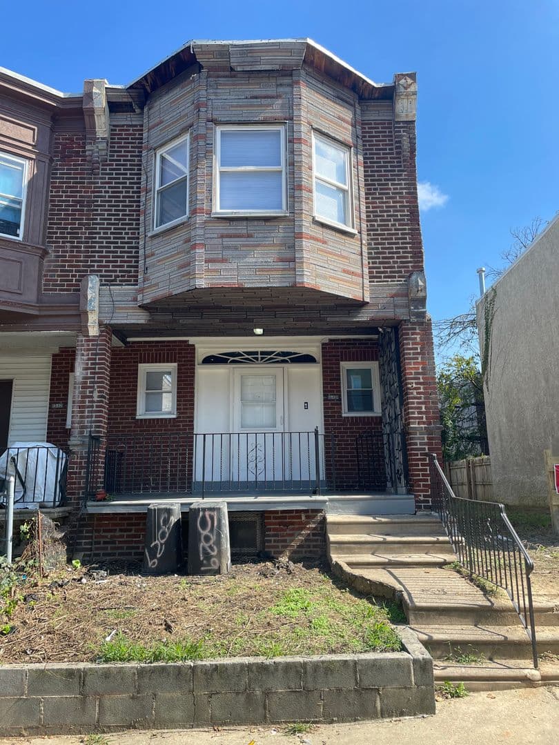 Philadelphia Townhome: 5029 N Franklin St