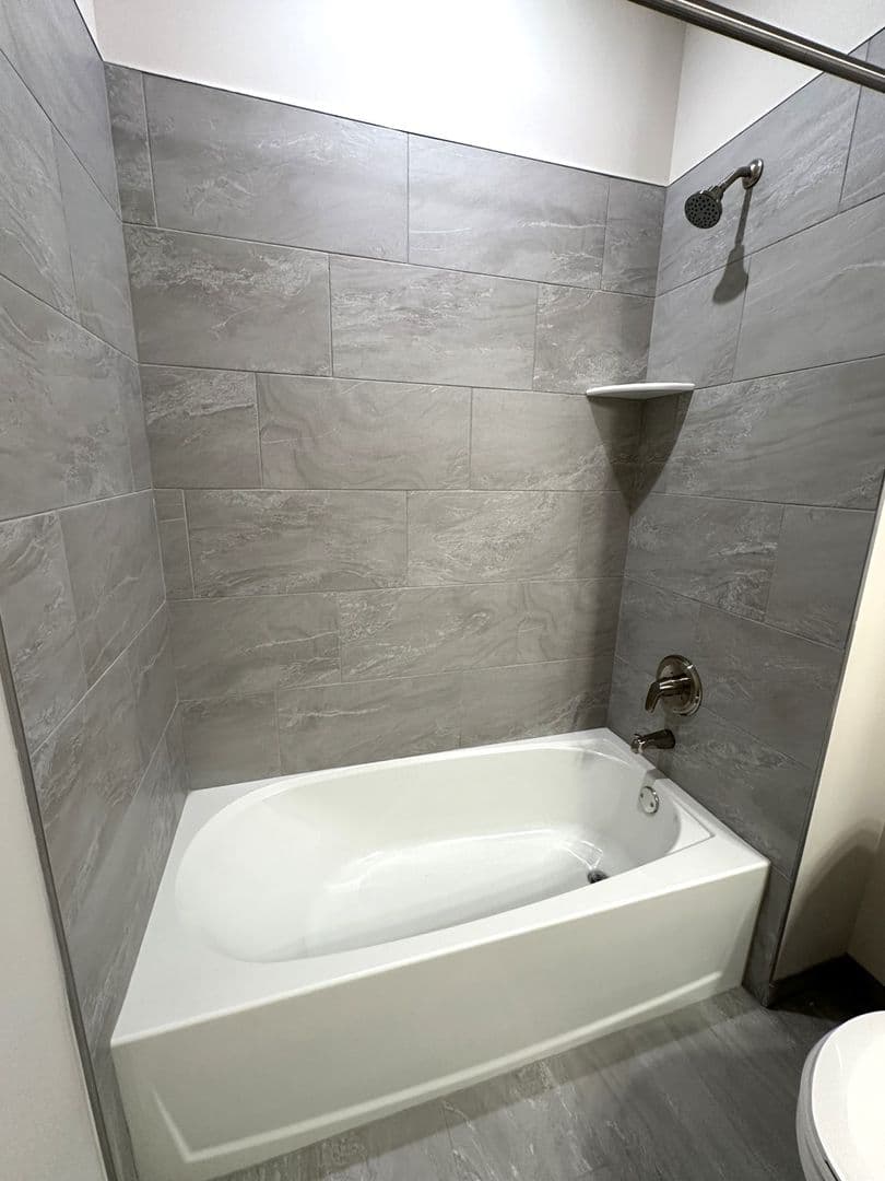 Chalfont Apartment: 409 W Butler Ave