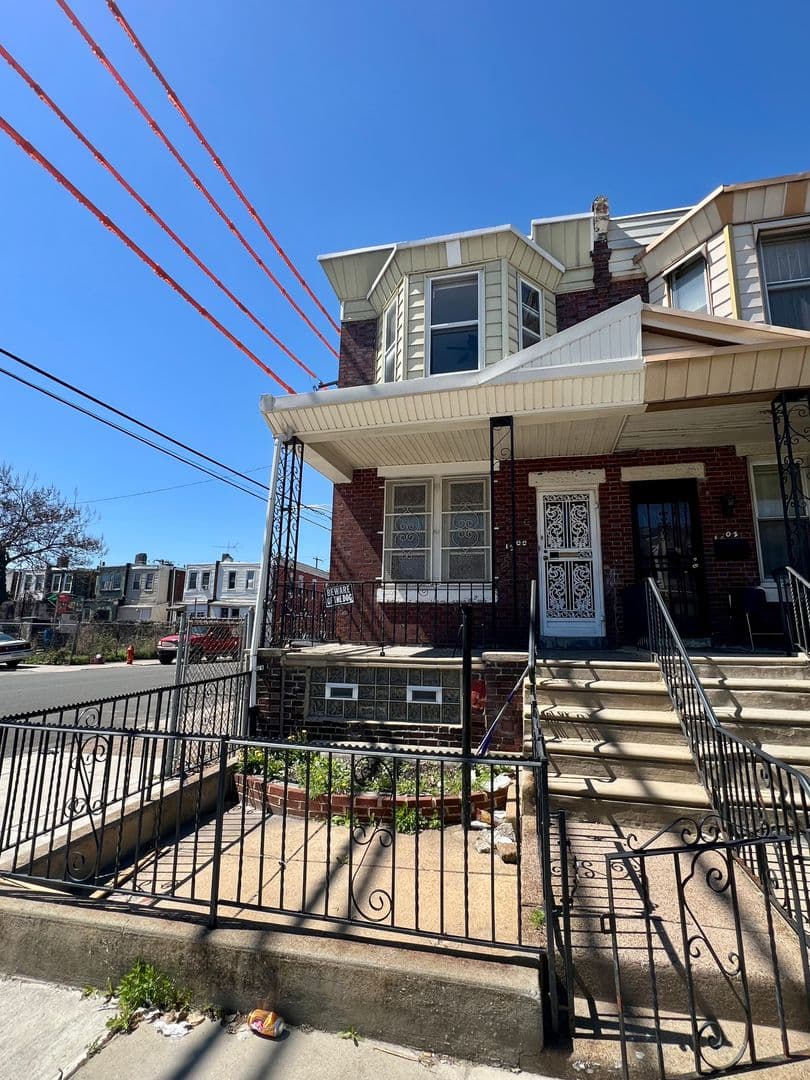 Philadelphia Townhome: 1500 N Frazier St