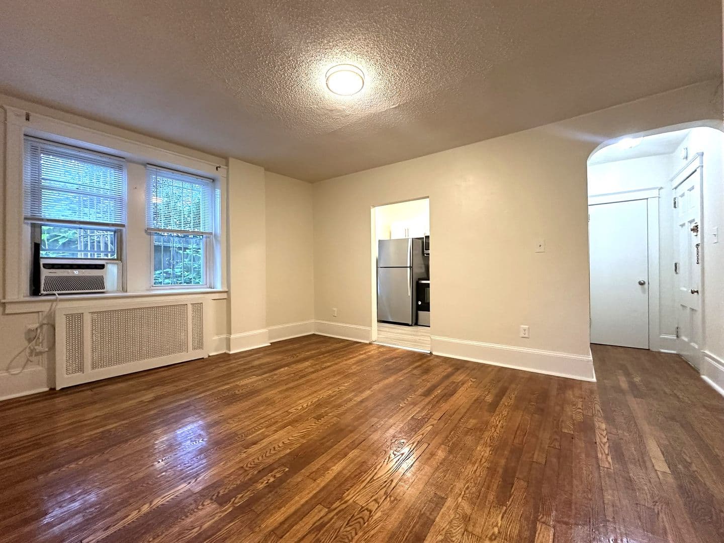 Philadelphia Apartment: 2809 W Queen Ln