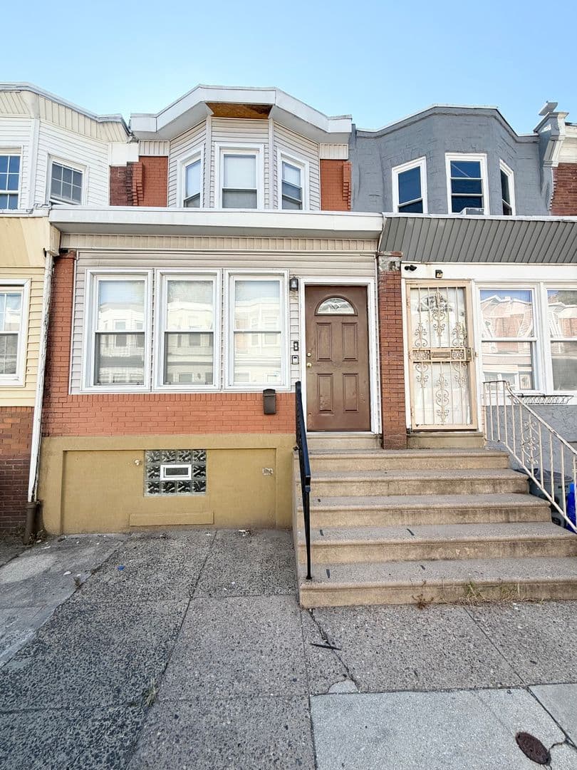 Philadelphia Townhome: 2234 Hobson St