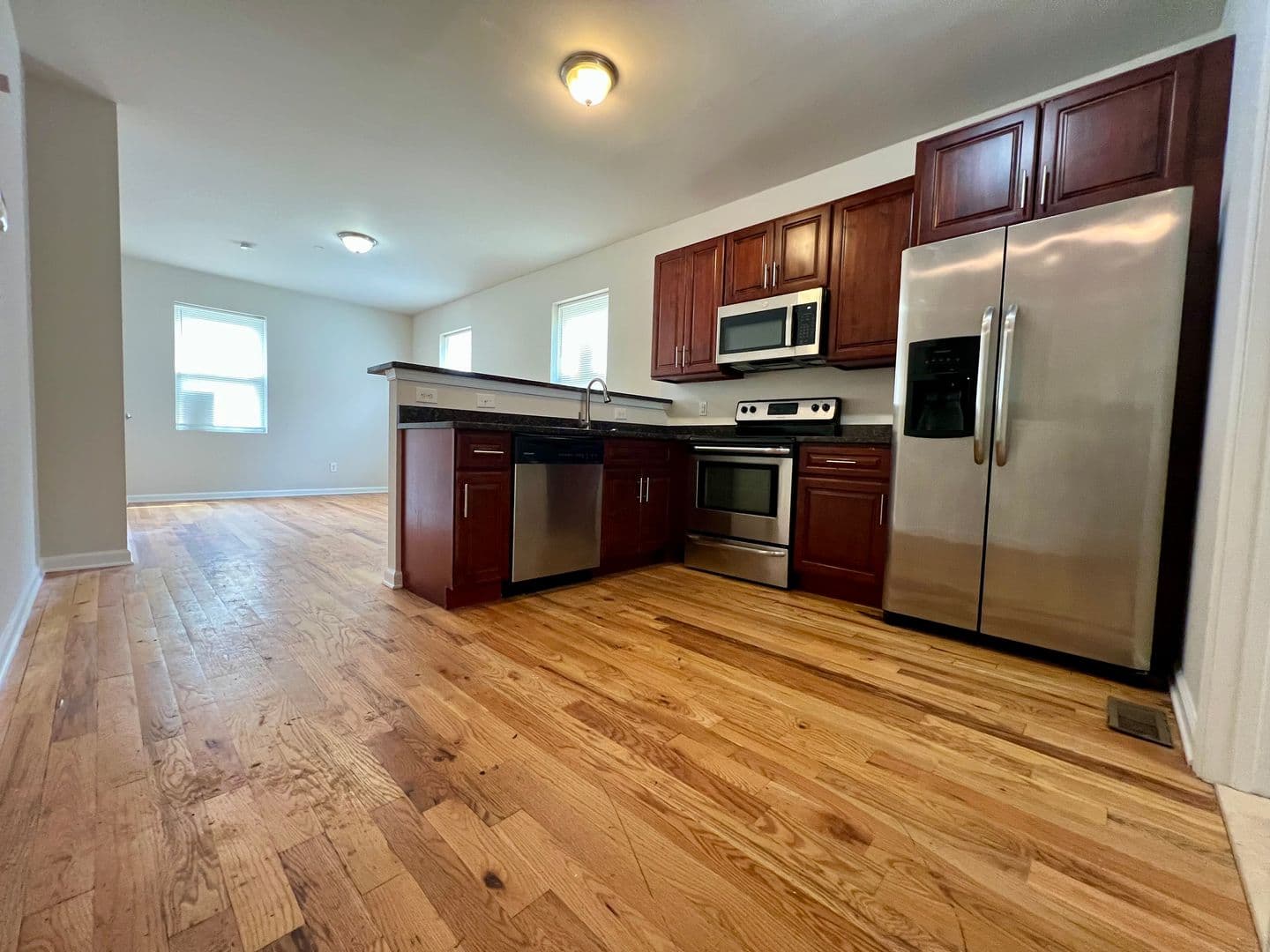 Philadelphia Apartment: 2106 N 17th St