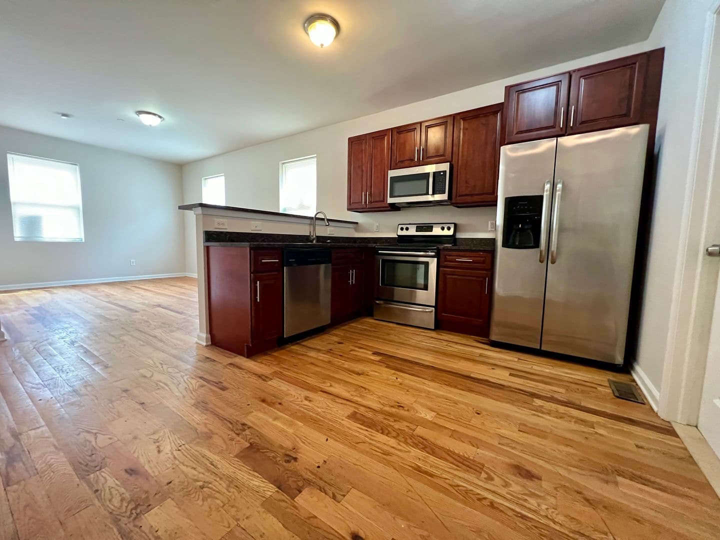 Philadelphia Apartment: 2106 N 17th St