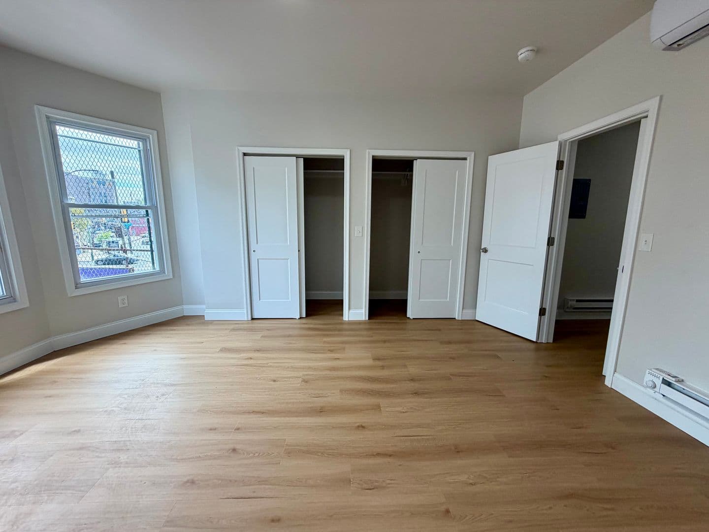 Philadelphia Apartment: 724 S 52nd St