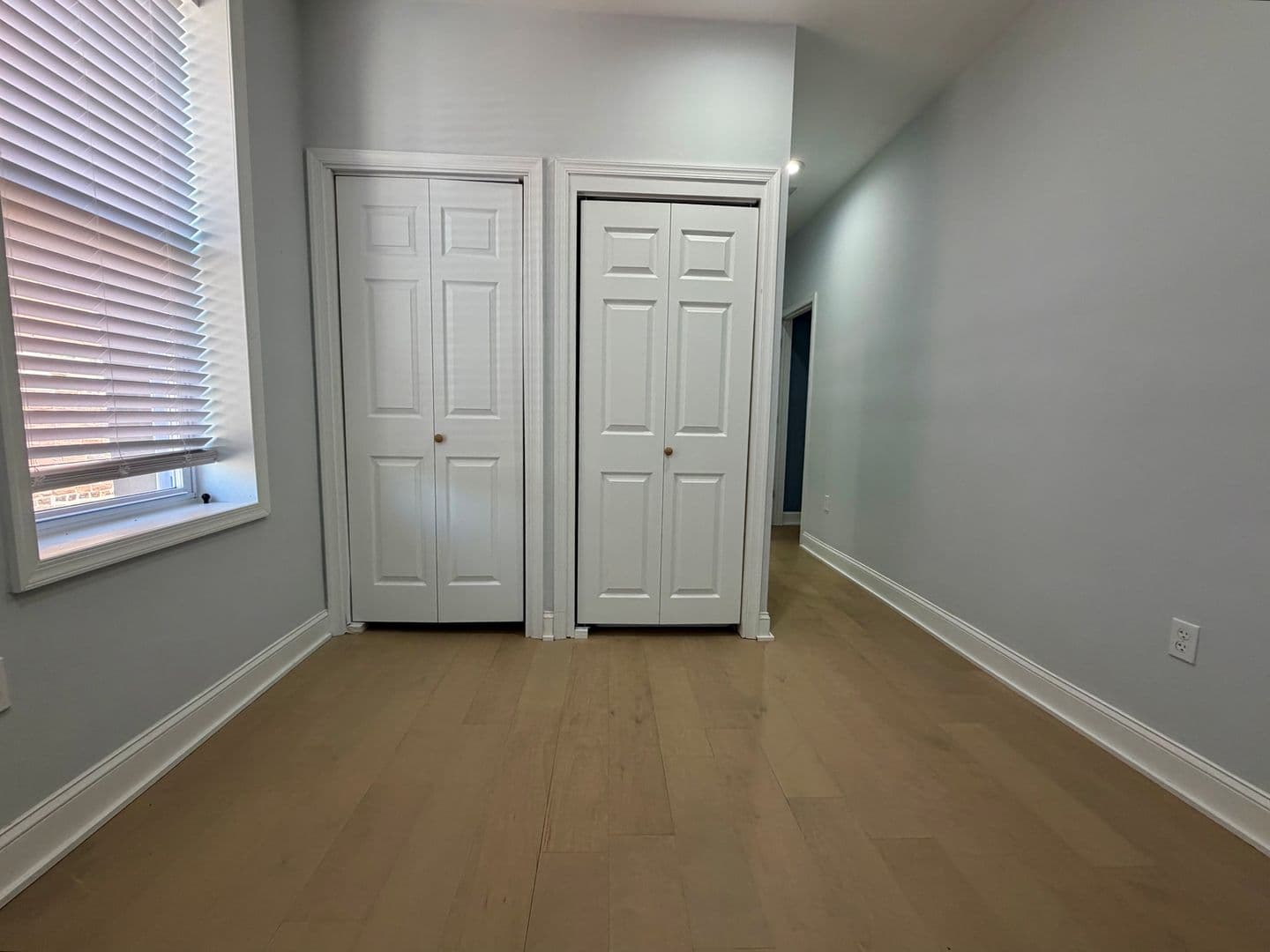 Philadelphia Apartment: 1247 Snyder Ave