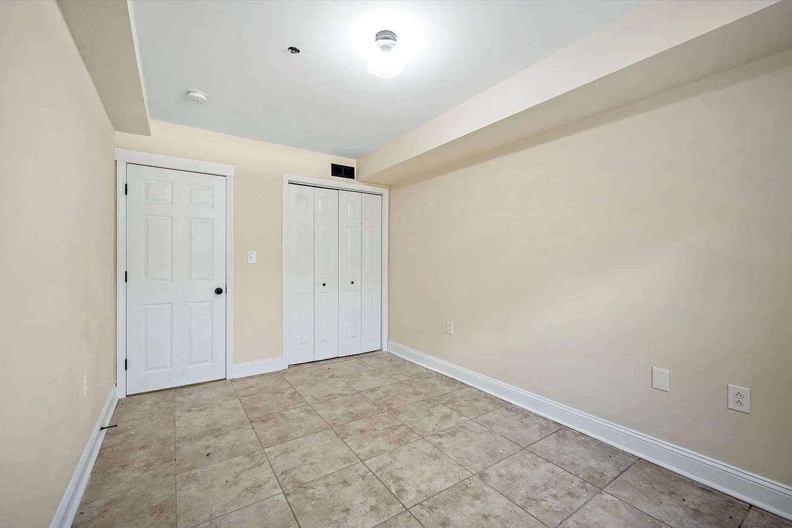 Philadelphia Apartment: 1315 N 19th St
