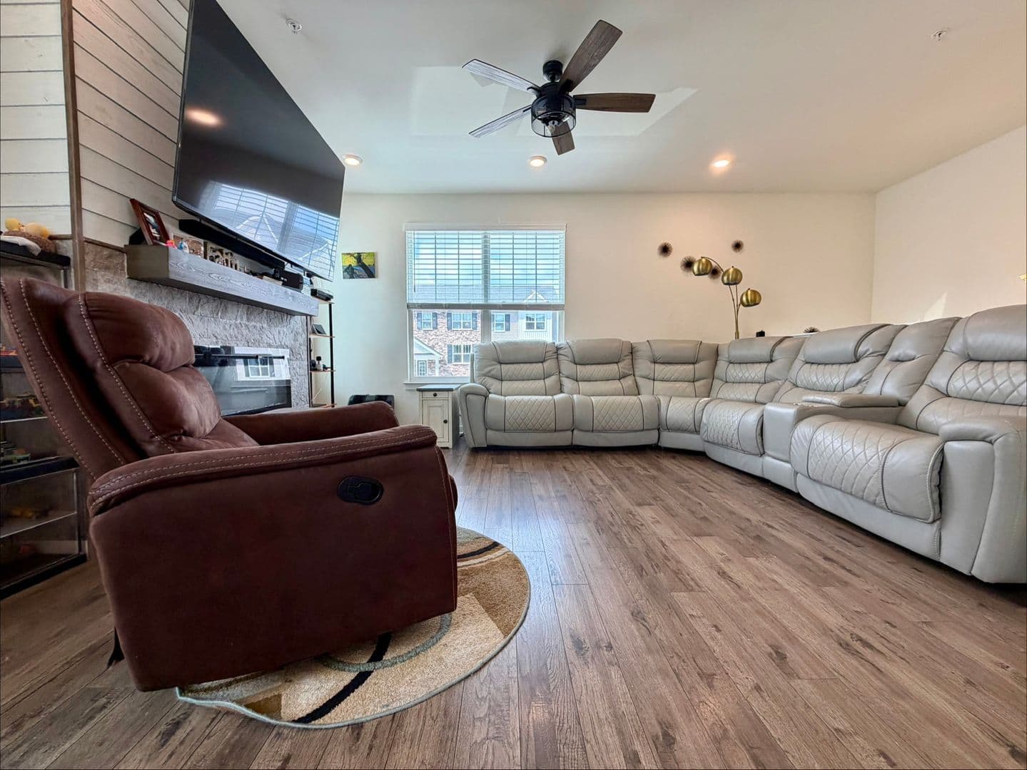 Downingtown House: 1916 Boulder Dr