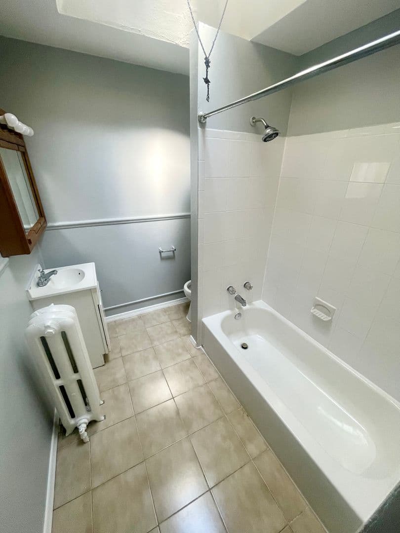 Philadelphia Townhome: 5029 N Franklin St