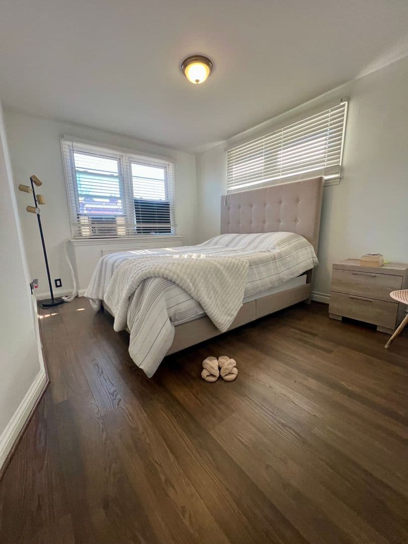 Lansdowne Townhome: 317 Barker Ave