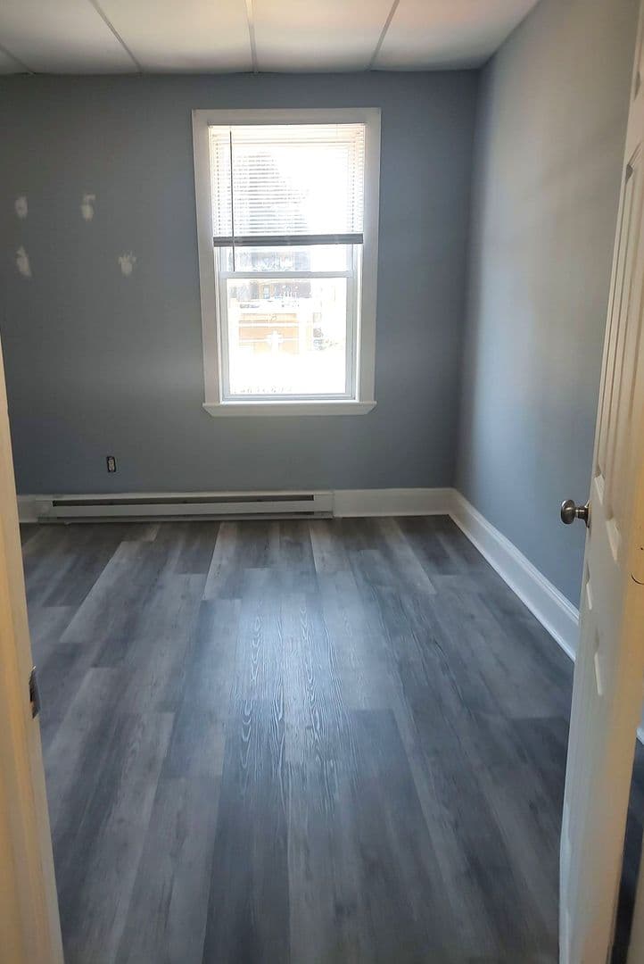 Philadelphia Apartment: 1003 S 13th St