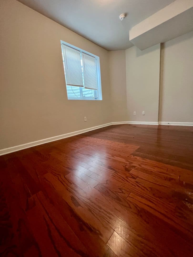 Philadelphia Apartment: 2106 N 17th St