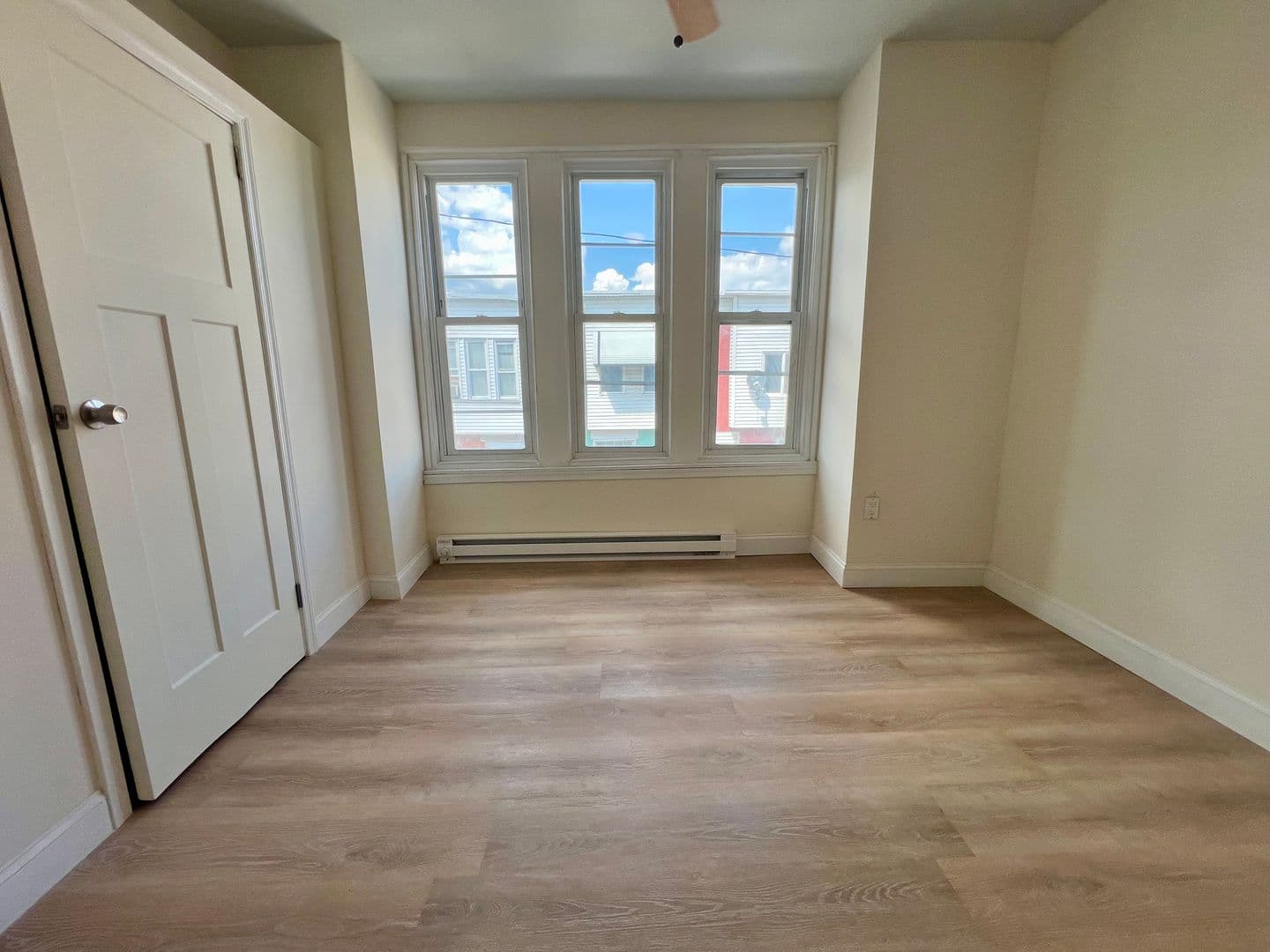 Philadelphia Townhome: 124 E Wishart St
