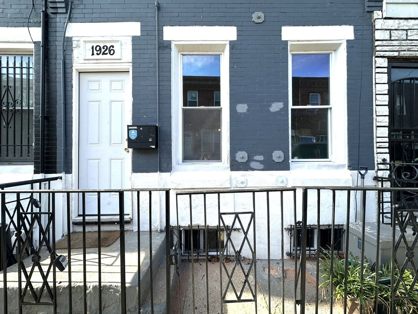Philadelphia Townhome: 1926 McClellan St