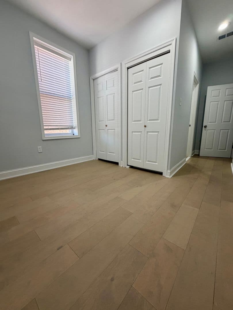 Philadelphia Apartment: 1247 Snyder Ave