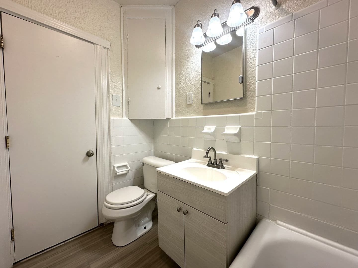 Philadelphia Apartment: 2809 W Queen Ln