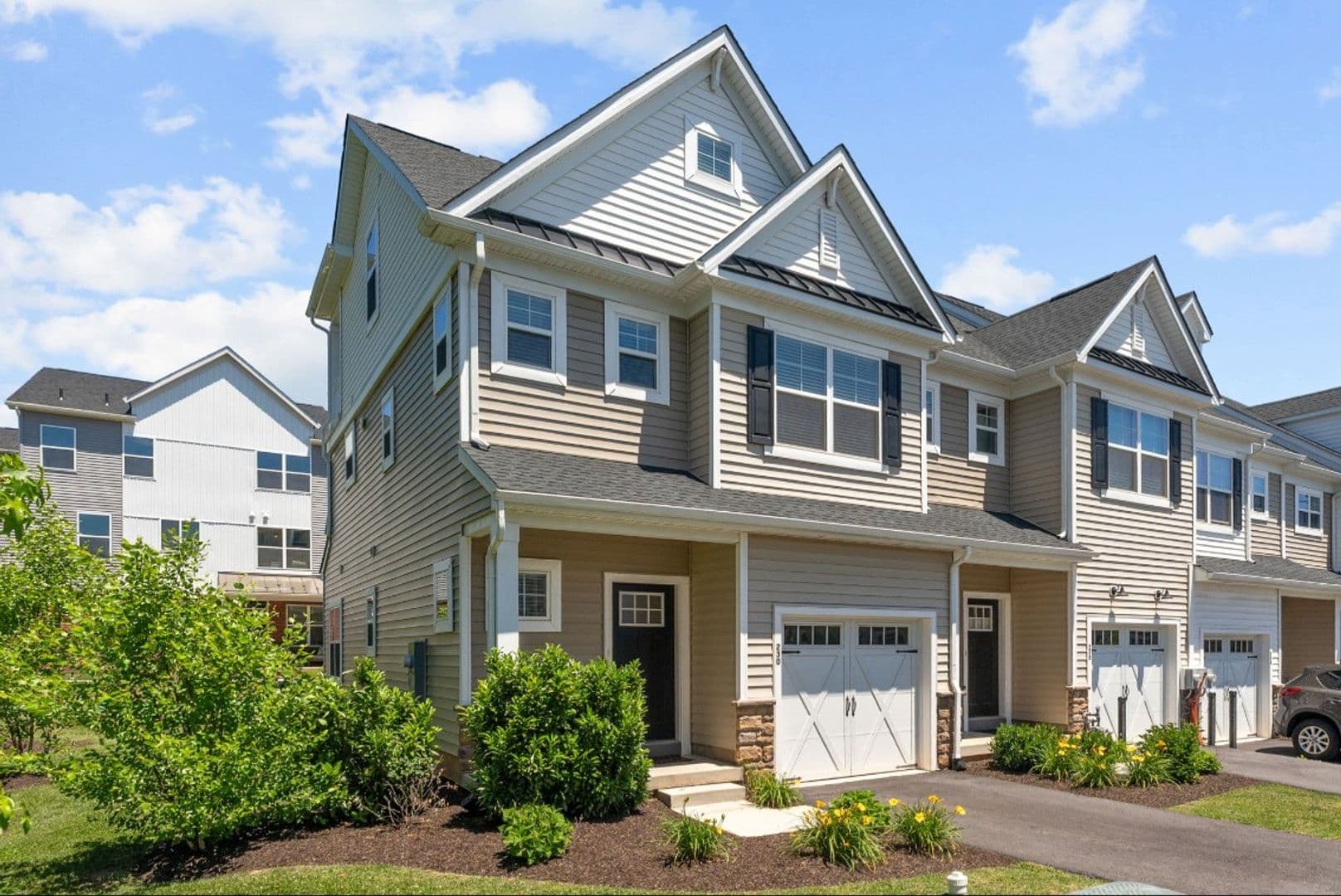 Norristown House: 230 Honey Ln