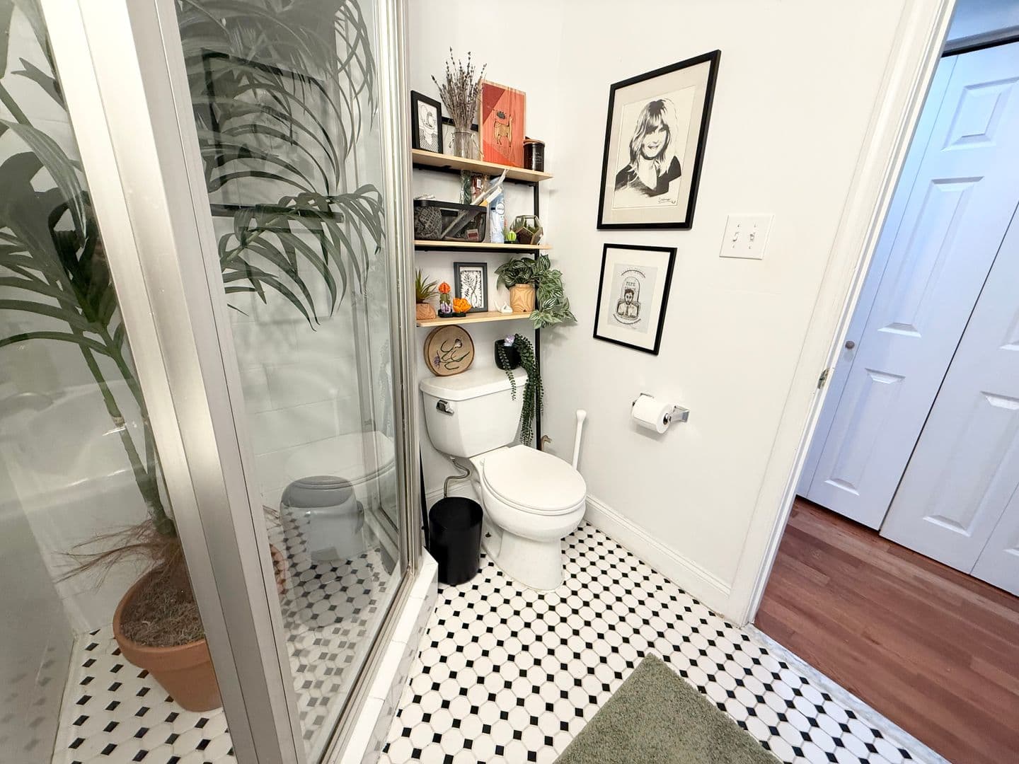 Philadelphia Apartment: 204 Sumac St