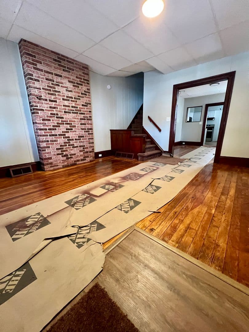 Norristown Townhome: 502 Buttonwood St