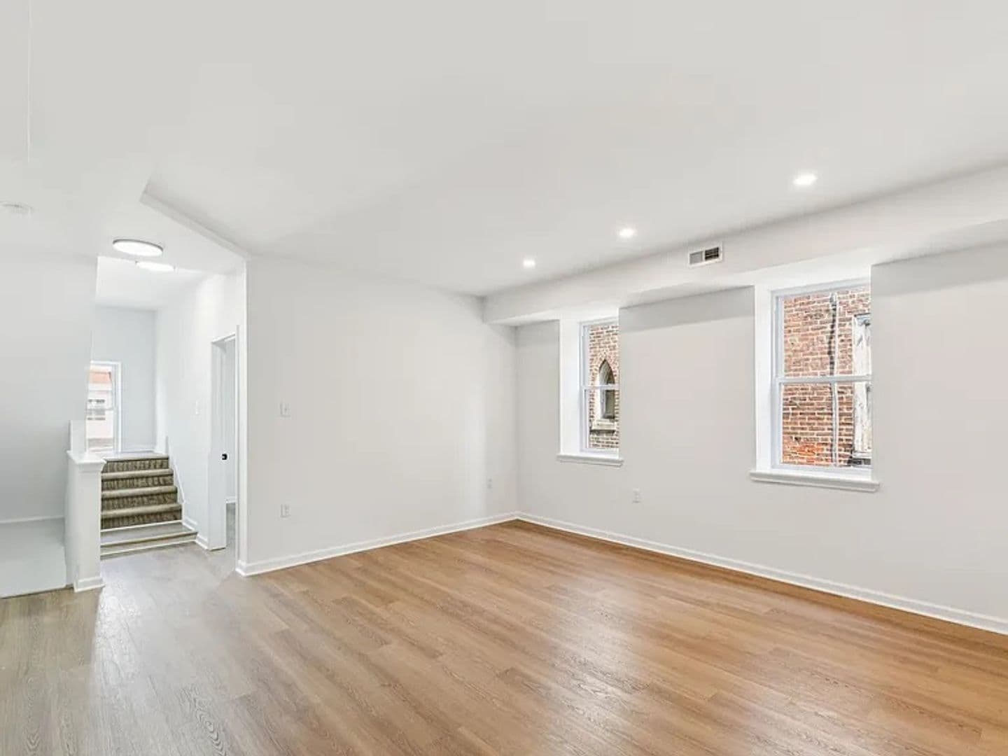 Philadelphia Apartment: 7 N 50th St
