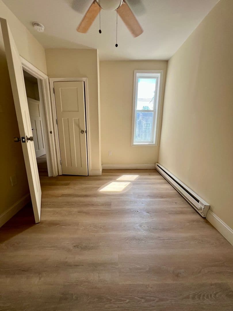 Philadelphia Townhome: 124 E Wishart St