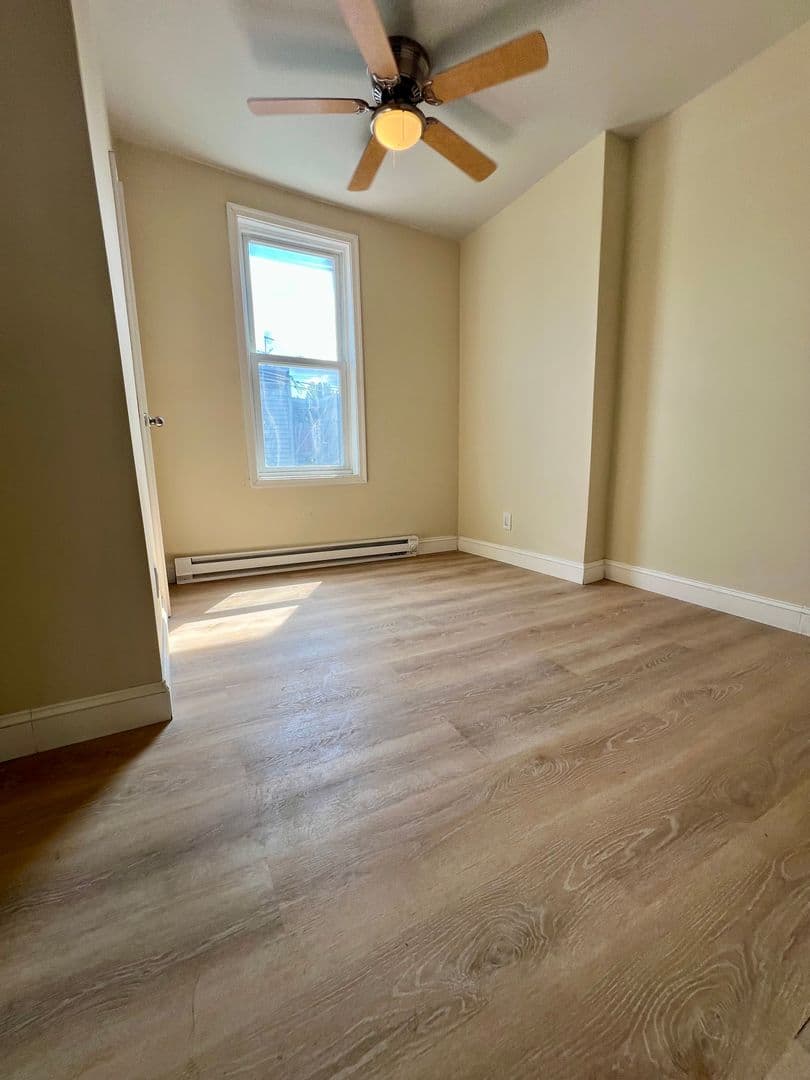 Philadelphia Townhome: 124 E Wishart St