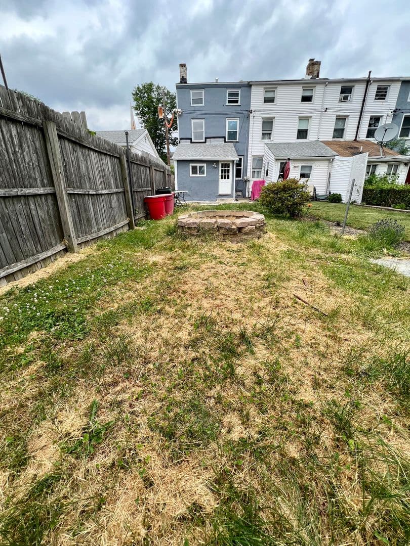 Brookhaven Townhome: 16 3rd St