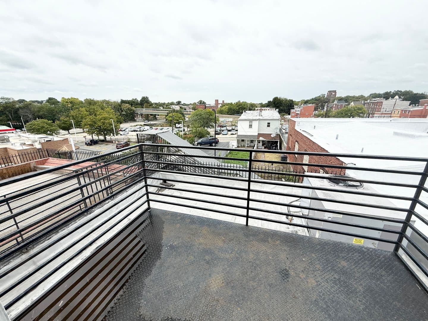 Norristown Apartment: 221 W Main St