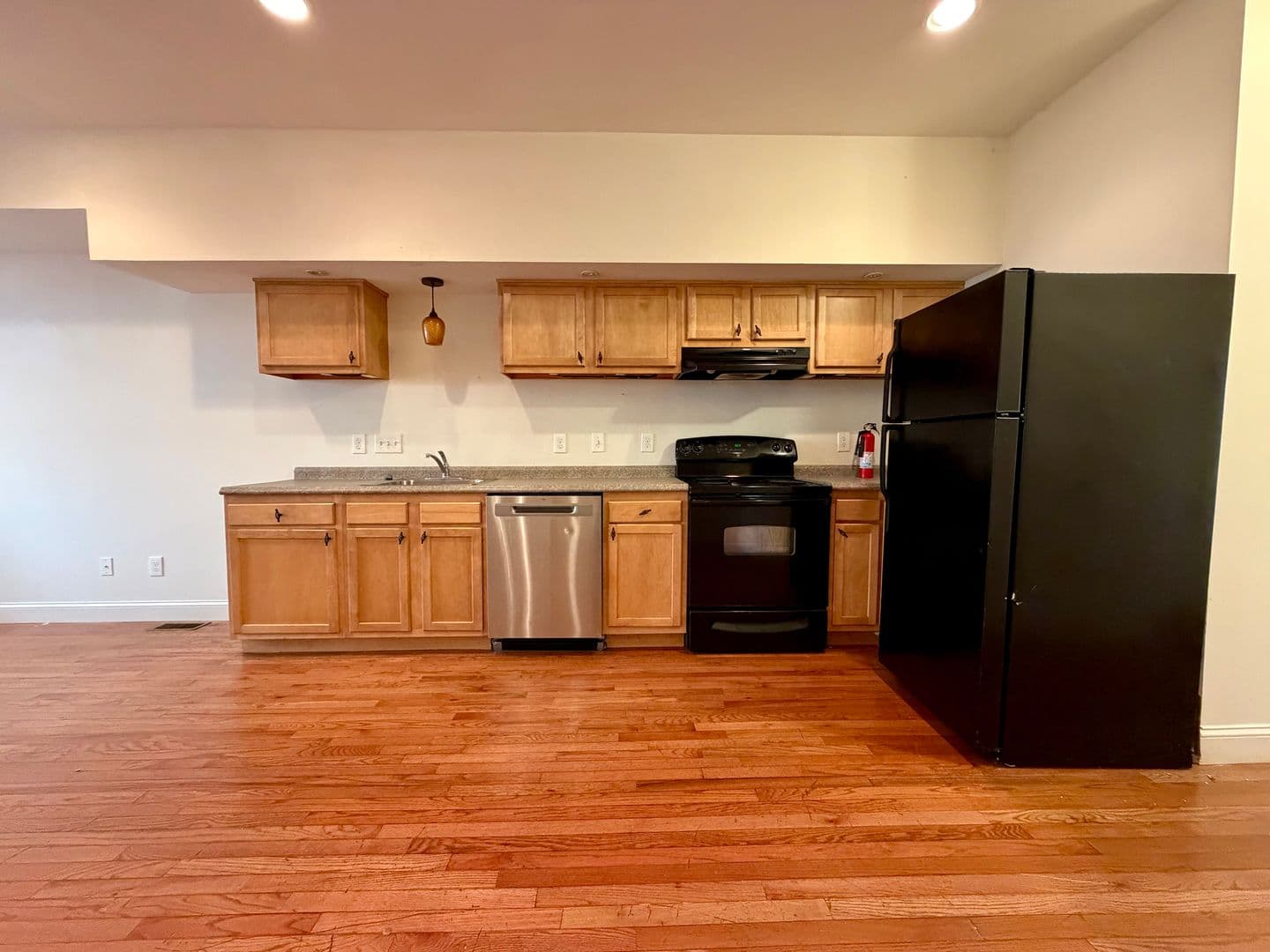Philadelphia Apartment: 2025 N 18th St